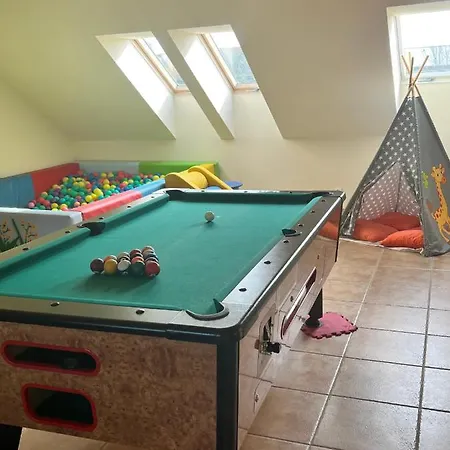 Amelia - Sala Zabaw, 2 Sypialnie, Garaż Podziemny Apartament