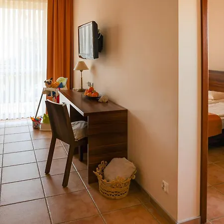 Amelia - Sala Zabaw, 2 Sypialnie, Garaż Podziemny Apartament