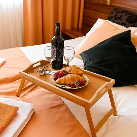 Amelia - Sala Zabaw, 2 Sypialnie, Garaz Podziemny Apartament