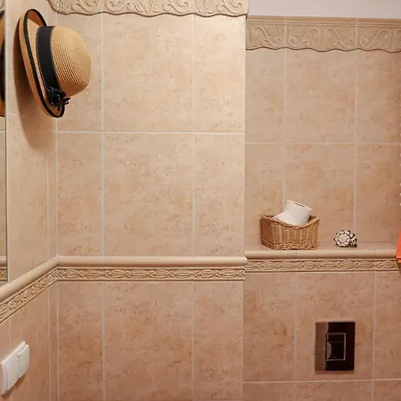 Amelia - Sala Zabaw, 2 Sypialnie, Garaż Podziemny